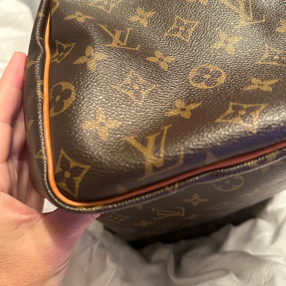 Louis Vuitton Speedy 30 - Picture 7 of 11